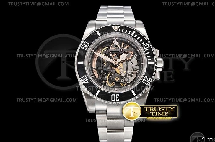 1004 ROLSUB0295B – Submariner Compact 1043